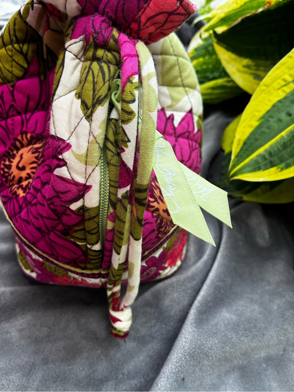 Women’s Vera BradleySatchel. Quilted Floral Tote Bag in Magenta and Green - Picture 6 of 11